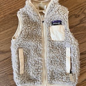 Patagonia vest (6-12 mos), like new condition